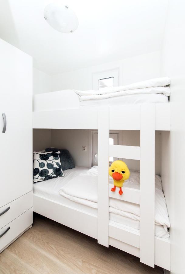 הוילה בפורטורוז Marina Luxury Houseboat Olive מראה חיצוני תמונה