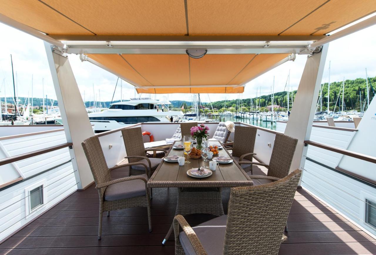 הוילה בפורטורוז Marina Luxury Houseboat Olive מראה חיצוני תמונה
