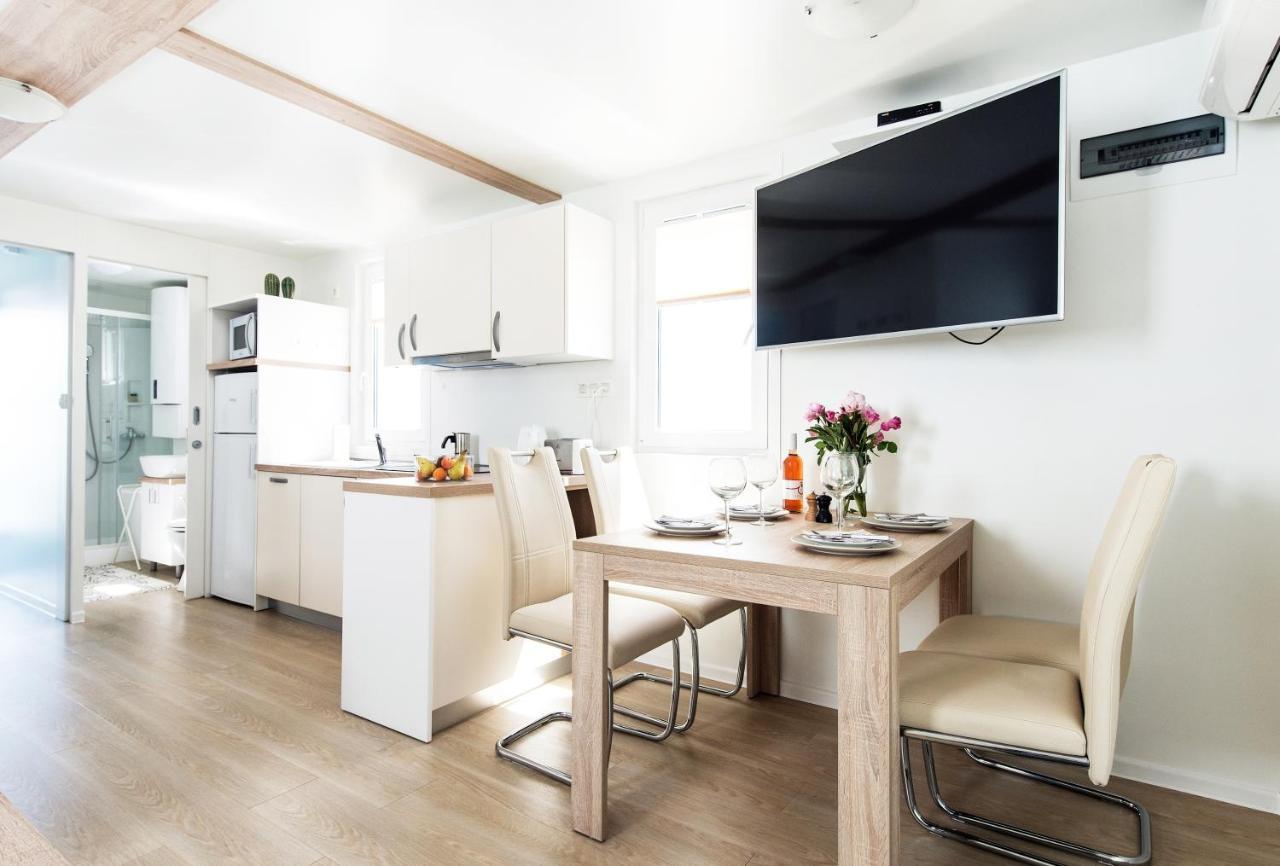 הוילה בפורטורוז Marina Luxury Houseboat Olive מראה חיצוני תמונה